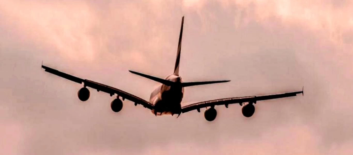 Αφγανιστάν: Συνετρίβη αεροπλάνο που πέρασε τα σύνορα με το Ουζμπεκιστάν - Τραυματίστηκε ο πιλότος
